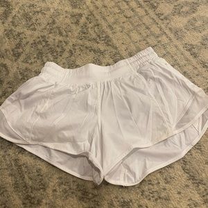 Lululemon Hotty Hot Short II *2.5